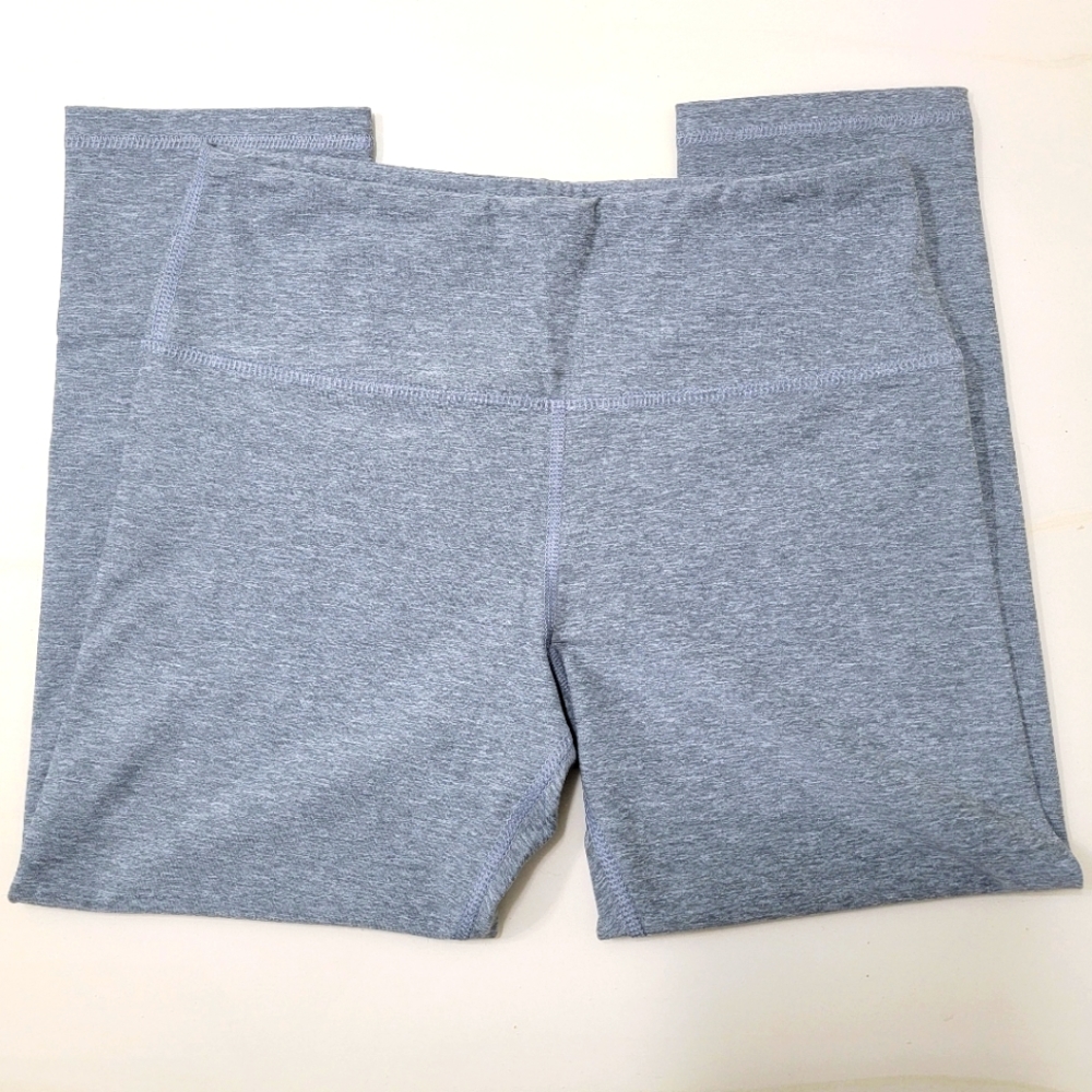 Capri workout leggings